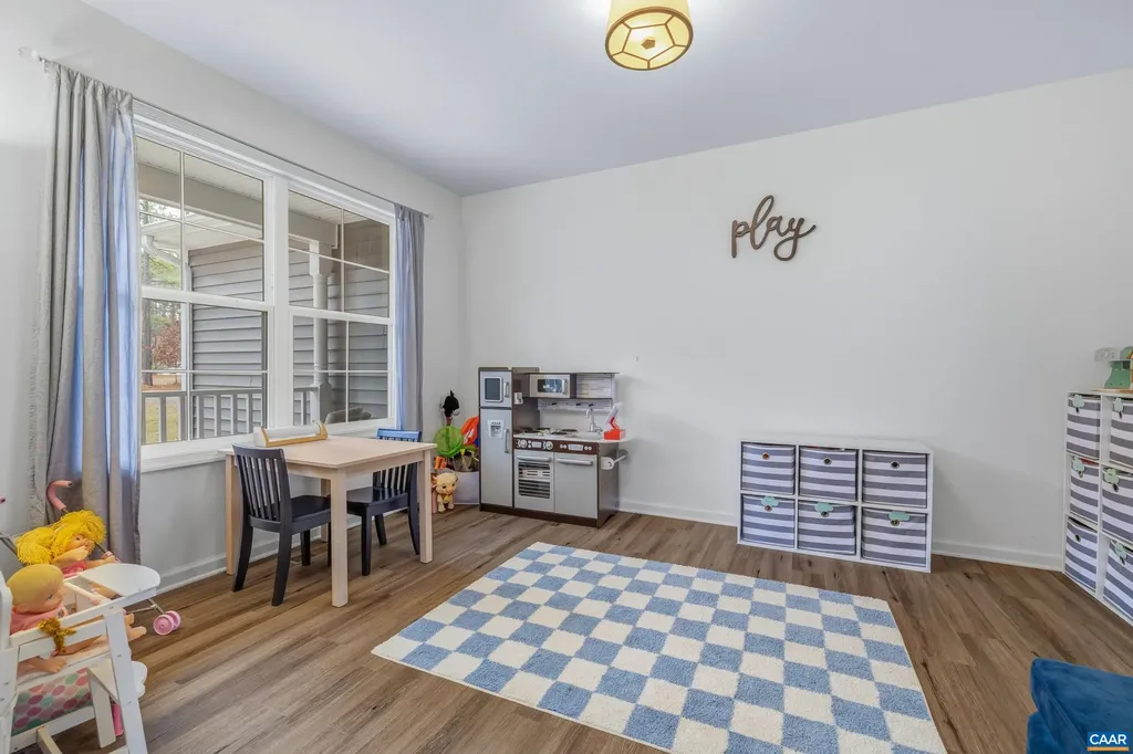 366 Country Creek Way Palmyra VA 22963