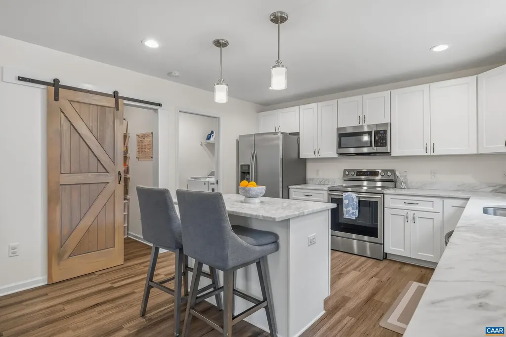 366 Country Creek Way Palmyra VA 22963