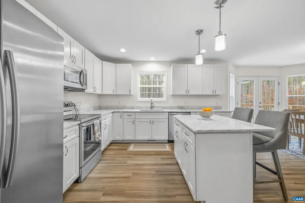 366 Country Creek Way Palmyra VA 22963