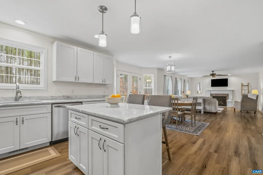 366 Country Creek Way Palmyra VA 22963