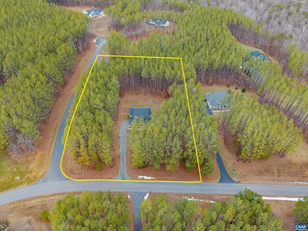 366 Country Creek Way Palmyra VA 22963