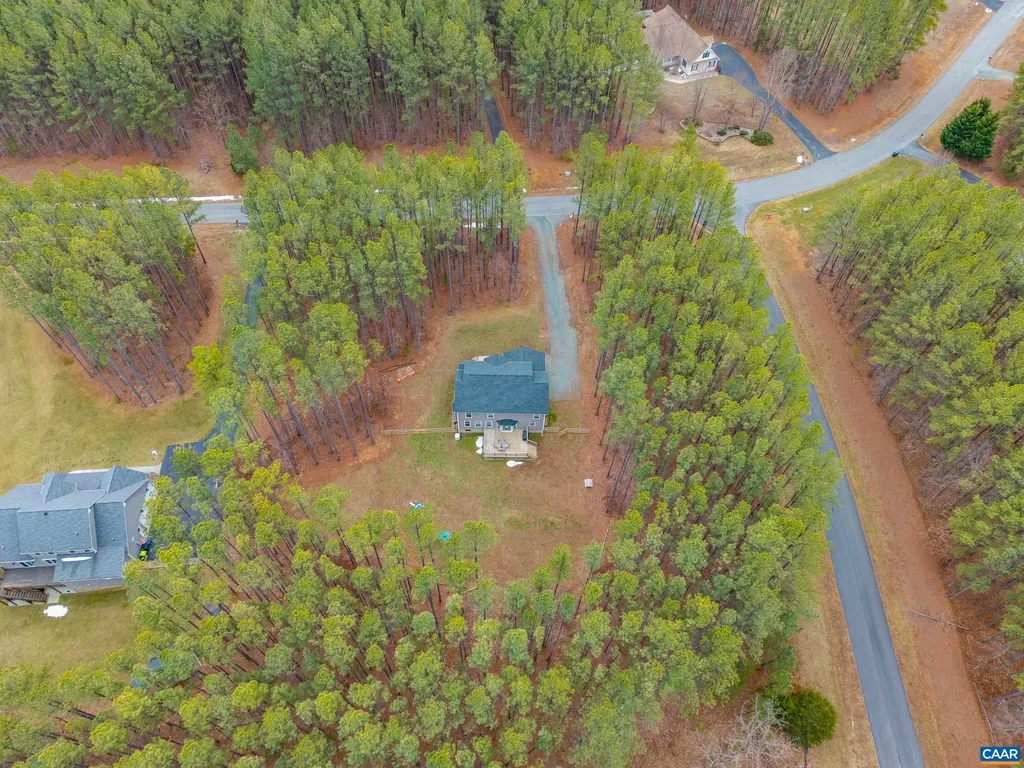 366 Country Creek Way Palmyra VA 22963