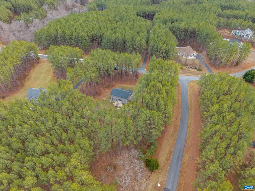 366 Country Creek Way Palmyra VA 22963