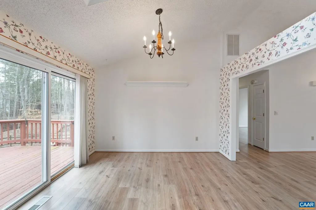 7 Englewood Drive Palmyra VA 22963