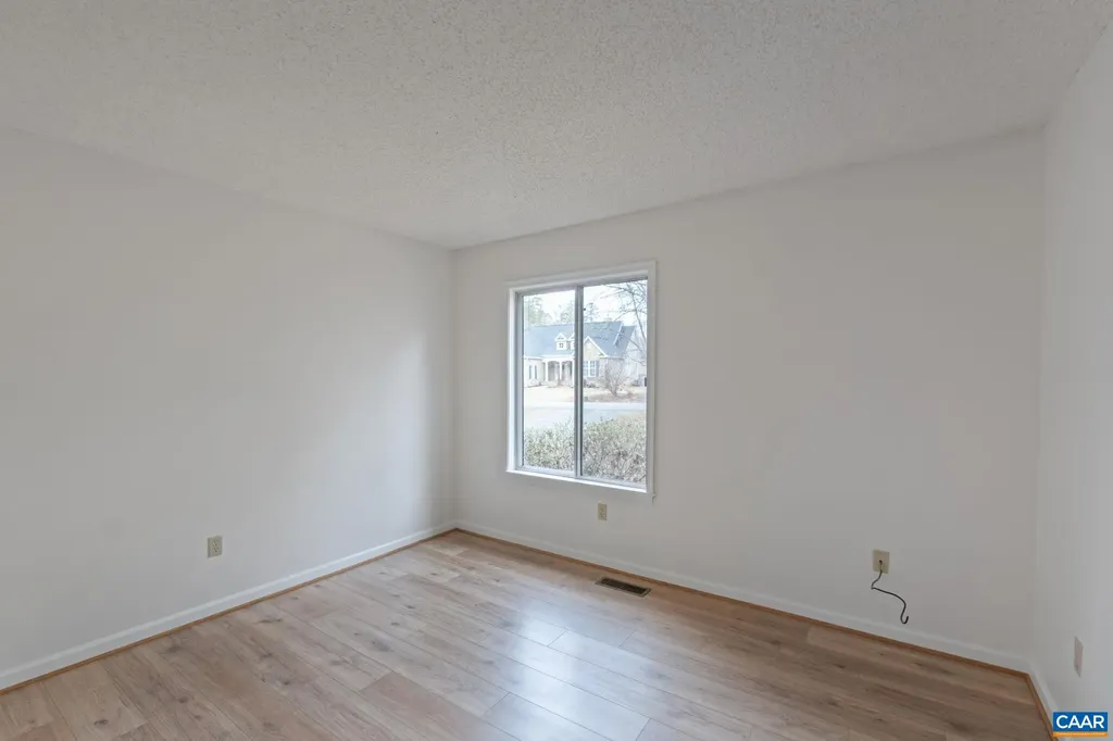 7 Englewood Drive Palmyra VA 22963