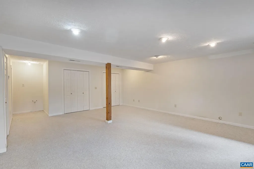 7 Englewood Drive Palmyra VA 22963