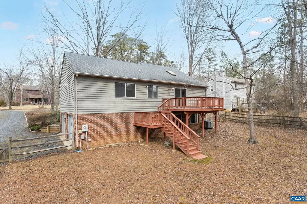 7 Englewood Drive Palmyra VA 22963