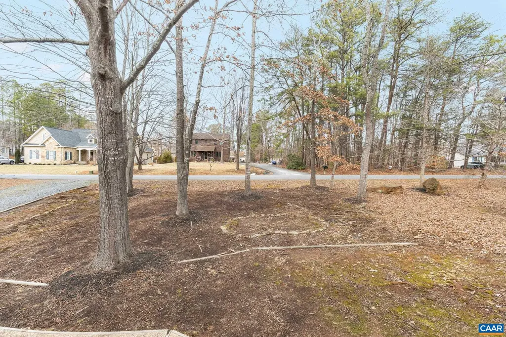 7 Englewood Drive Palmyra VA 22963