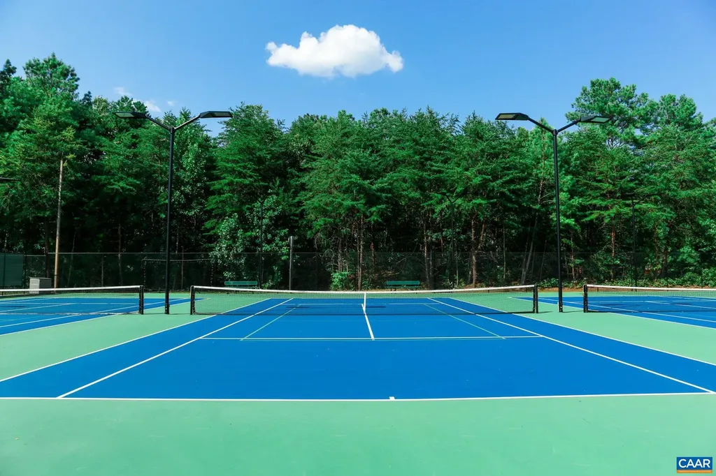 7 Englewood Drive Palmyra VA 22963