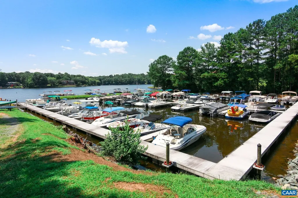 7 Englewood Drive Palmyra VA 22963