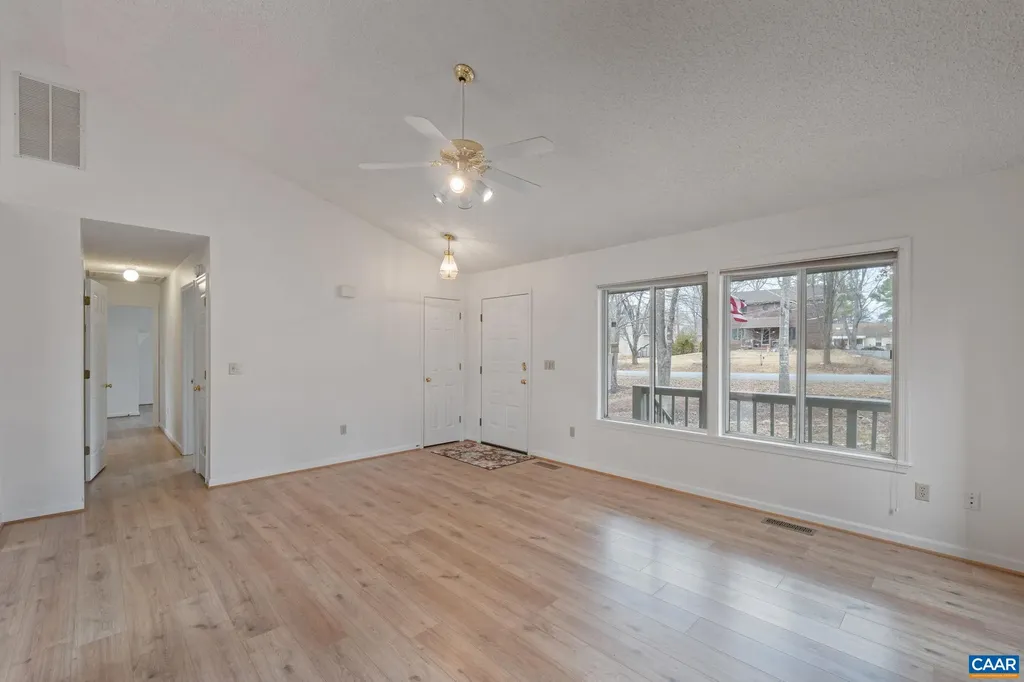 7 Englewood Drive Palmyra VA 22963