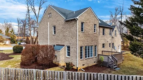 104 Pelham Woods Circle Waynesboro VA 22980