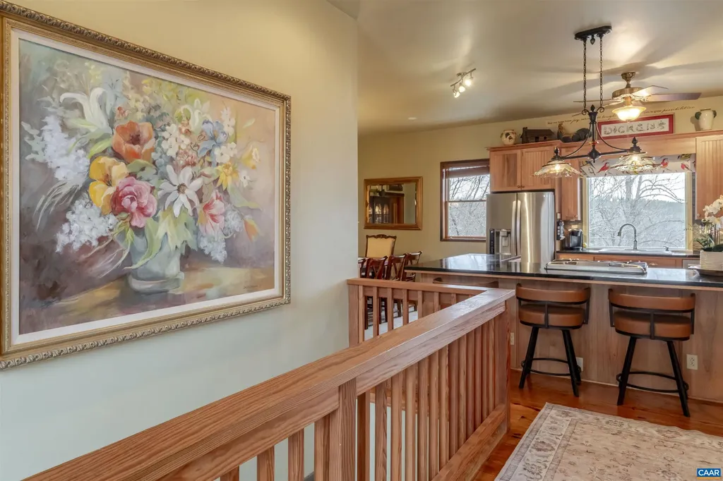 9225 Howardsville Turnpike Schuyler VA 22969