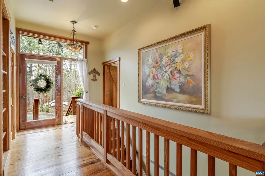 9225 Howardsville Turnpike Schuyler VA 22969