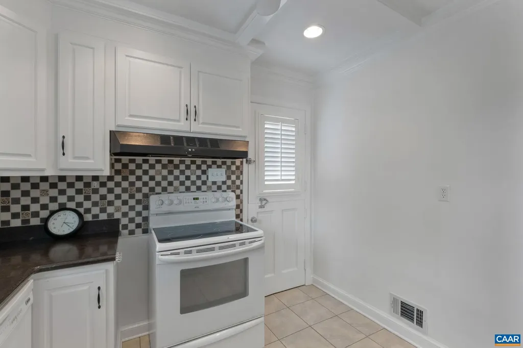 221 Lee Avenue Orange VA 22960