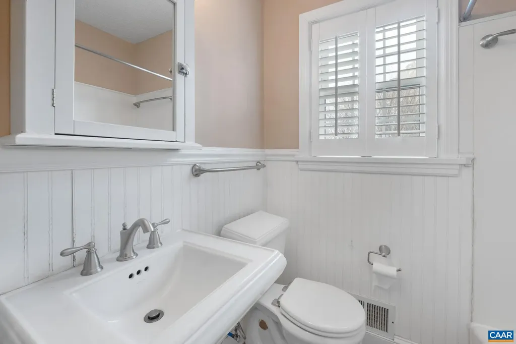 221 Lee Avenue Orange VA 22960