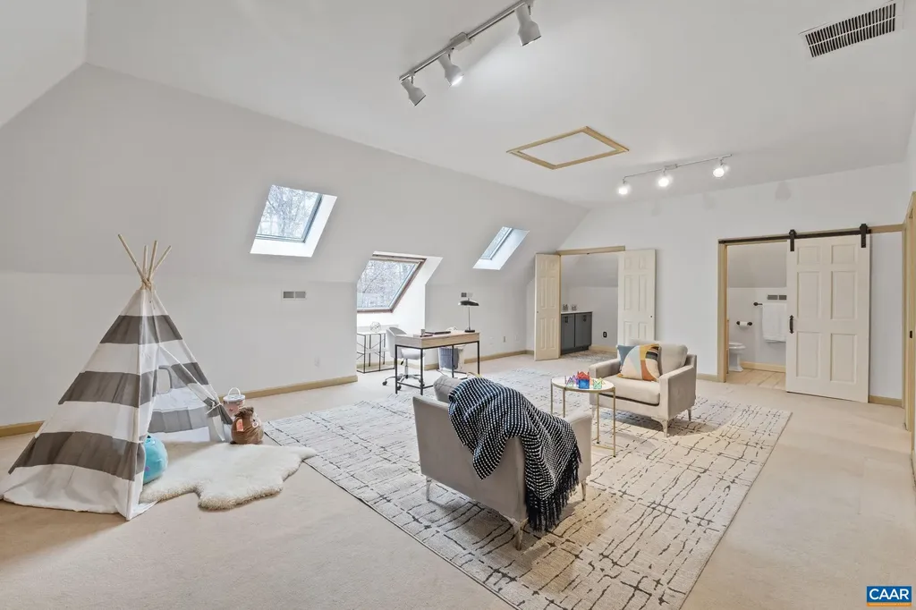 3104 Edgewater Drive Charlottesville VA 22911