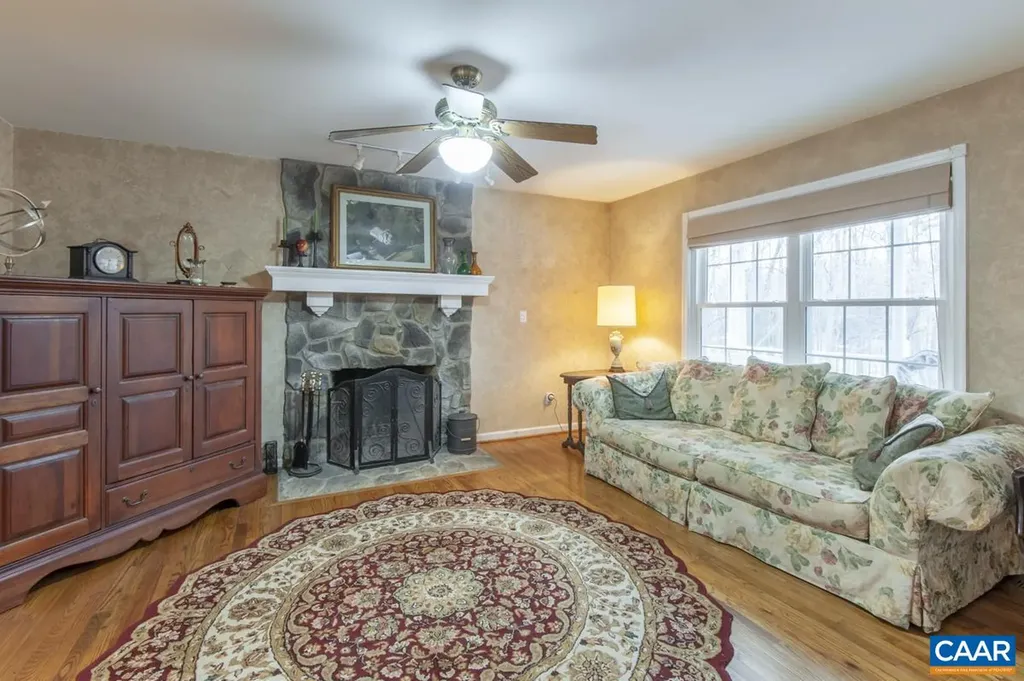 3595 Montgomery Lane Charlottesville VA 22903