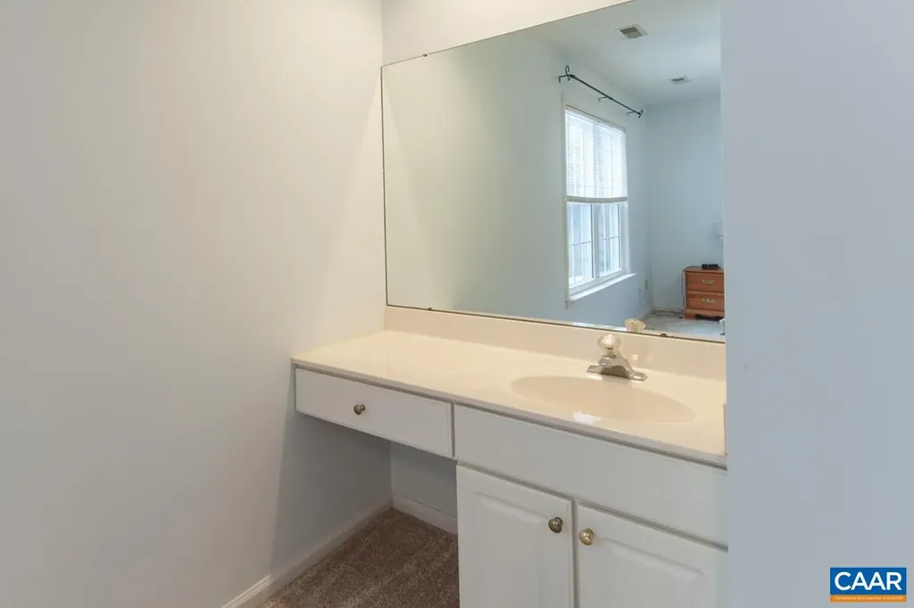 3595 Montgomery Lane Charlottesville VA 22903