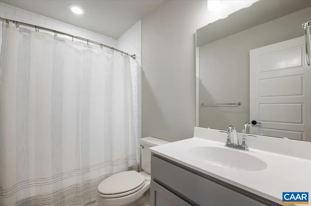 3421 Thicket Run Place Charlottesville VA 22911