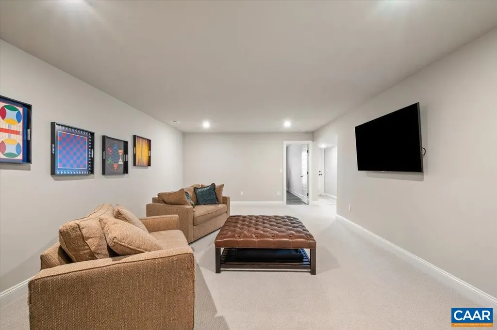 3421 Thicket Run Place Charlottesville VA 22911