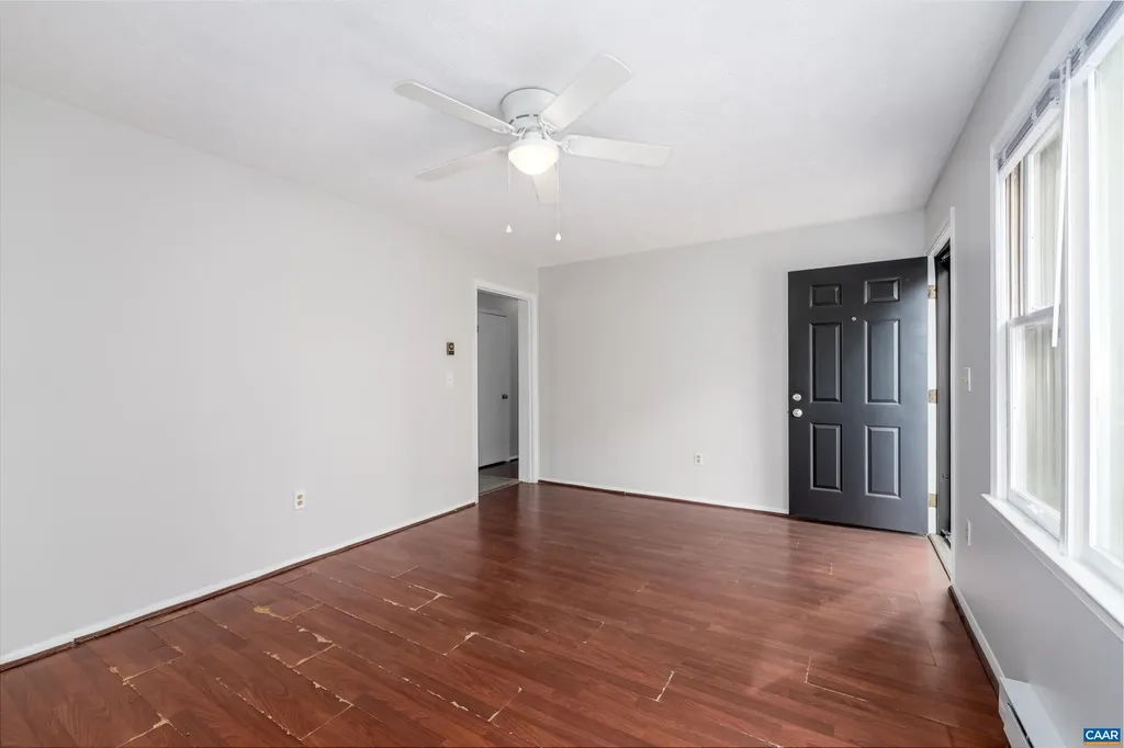 9 Pleasant View Terrace Palmyra VA 22963