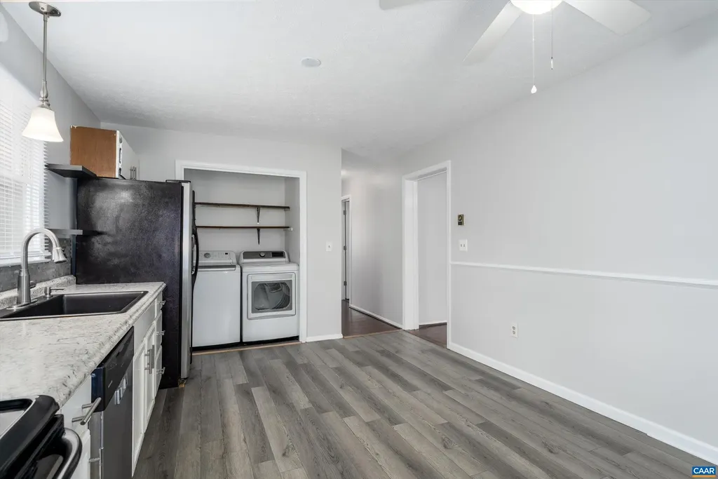 9 Pleasant View Terrace Palmyra VA 22963