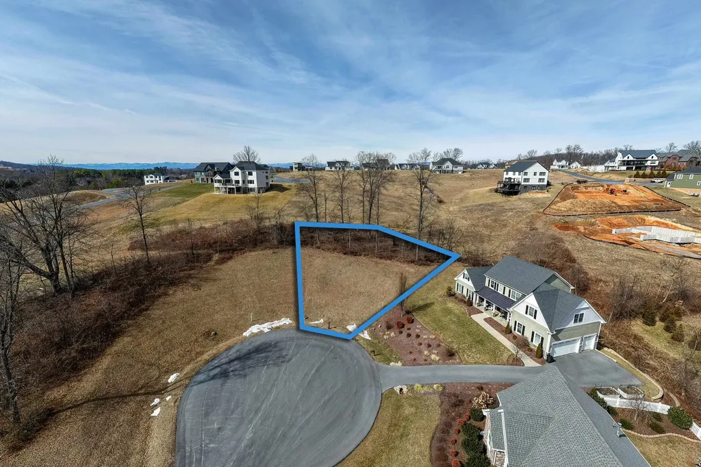 Rockingham VA, 140 Markham Place