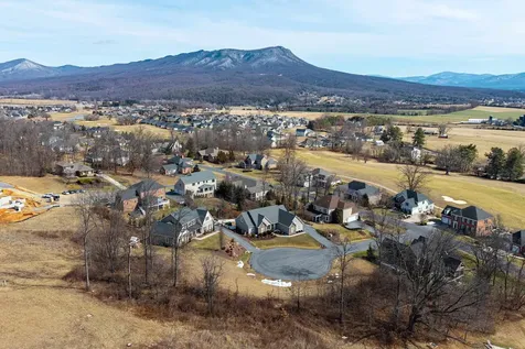 140 Markham Place Rockingham VA 22801