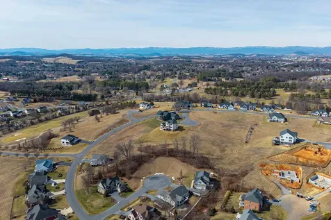 140 Markham Place Rockingham VA 22801