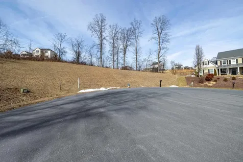 140 Markham Place Rockingham VA 22801