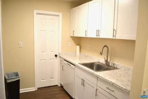 2517 Hydraulic Road Charlottesville VA 22901