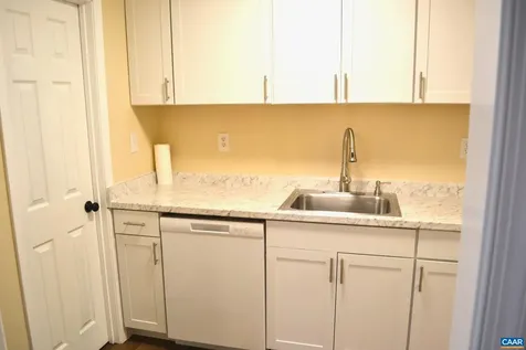 2517 Hydraulic Road Charlottesville VA 22901