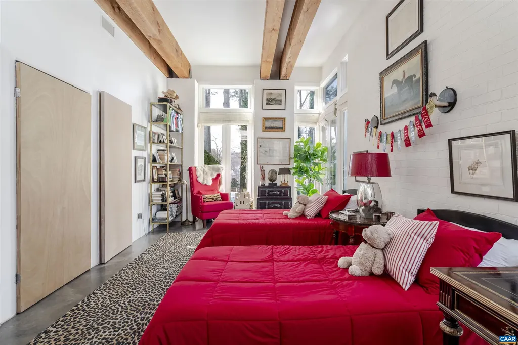 1293 Hammocks Gap Road Charlottesville VA 22911