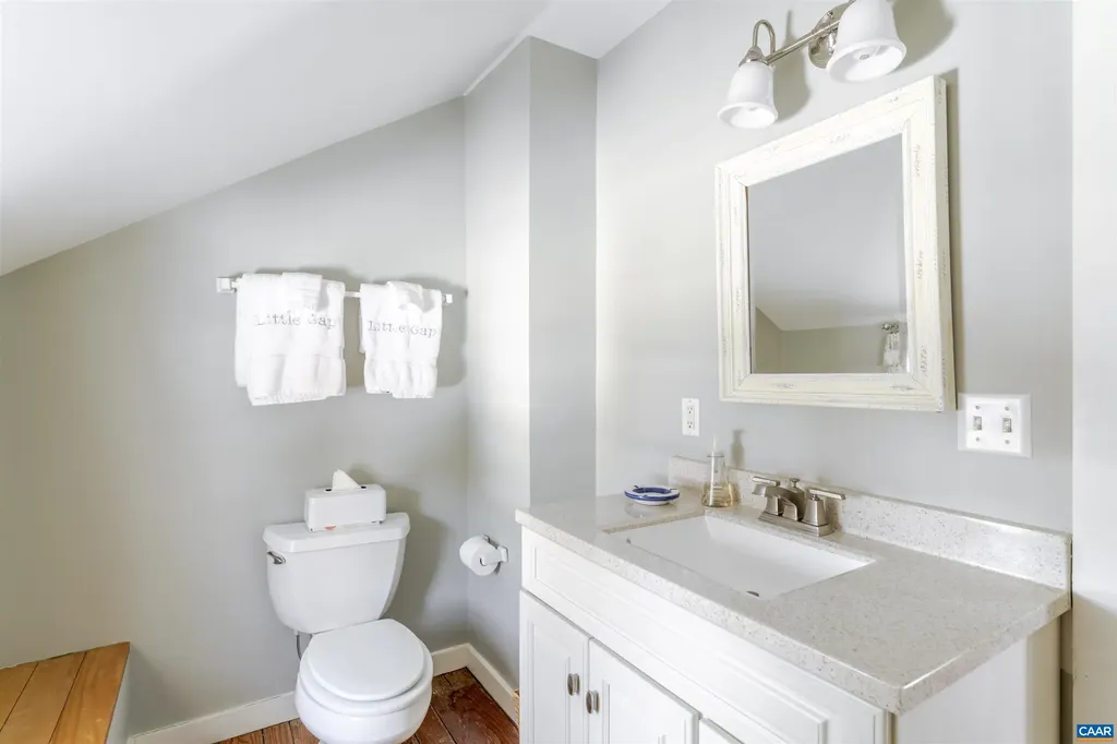 1293 Hammocks Gap Road Charlottesville VA 22911