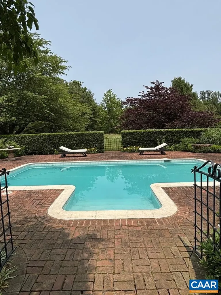 1293 Hammocks Gap Road Charlottesville VA 22911