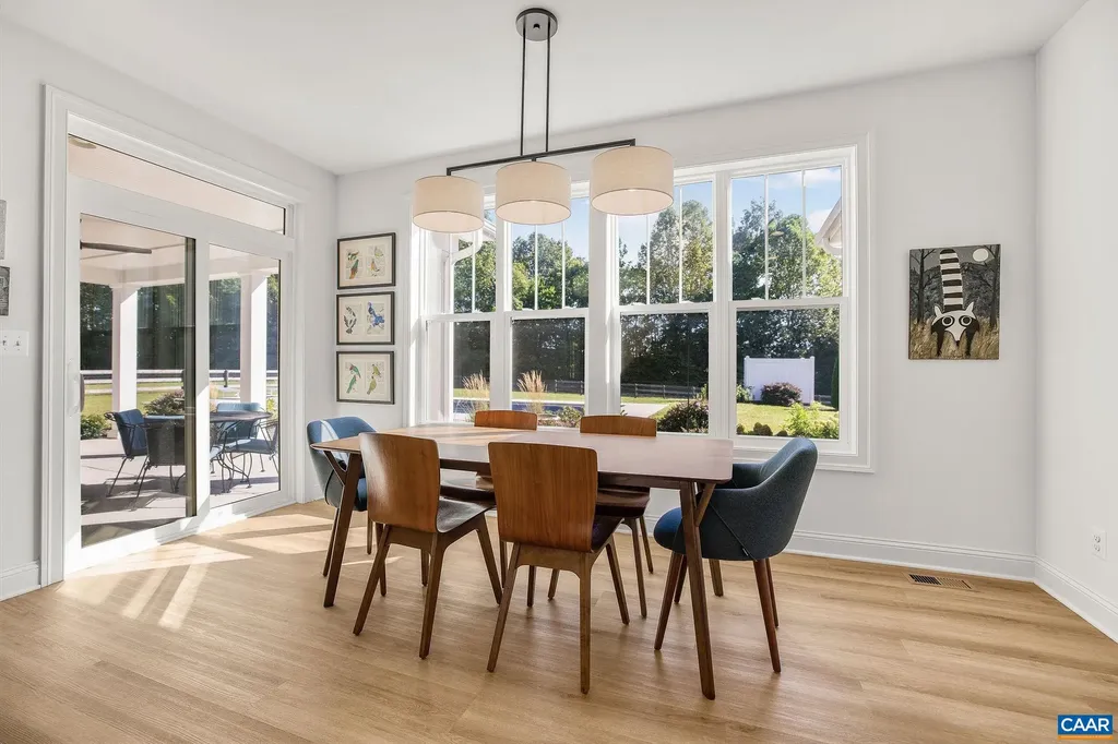 1570 James River Road Scottsville VA 24590