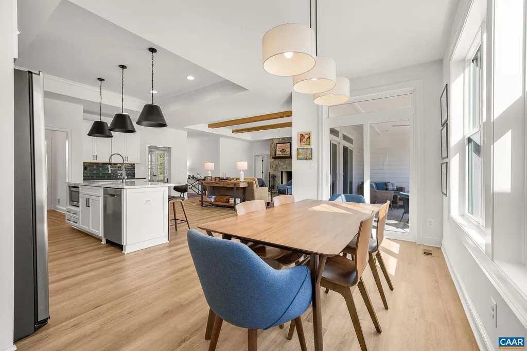 1570 James River Road Scottsville VA 24590