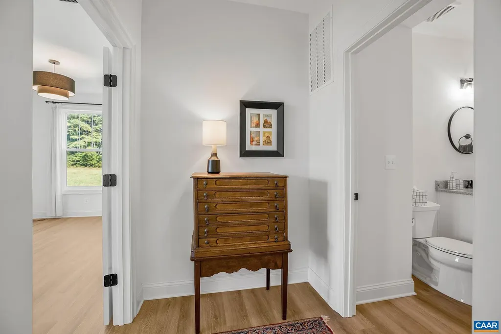 1570 James River Road Scottsville VA 24590