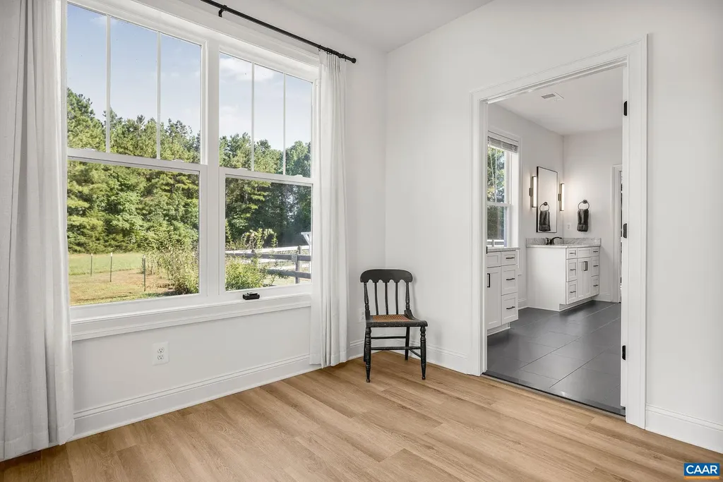 1570 James River Road Scottsville VA 24590