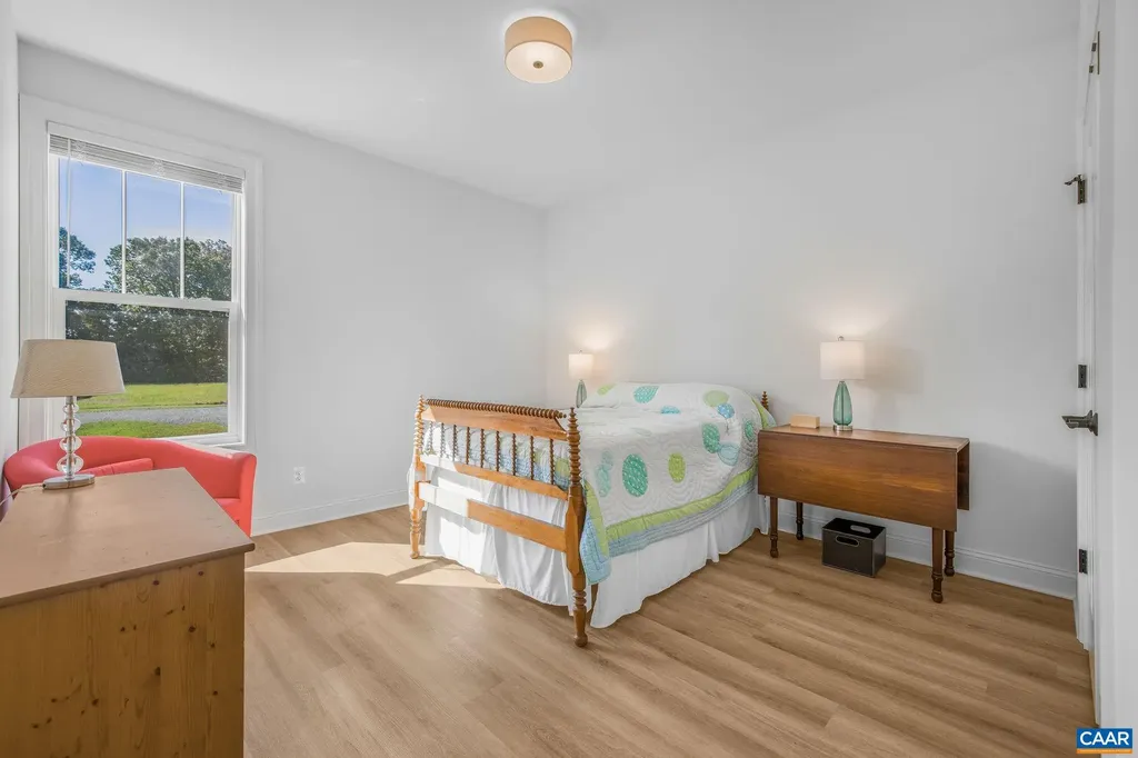 1570 James River Road Scottsville VA 24590