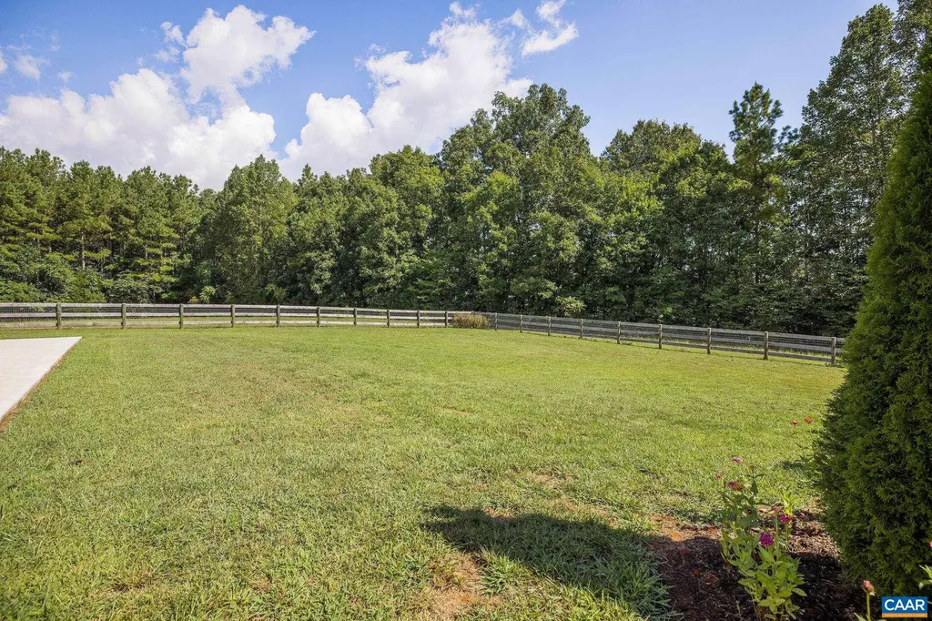 1570 James River Road Scottsville VA 24590