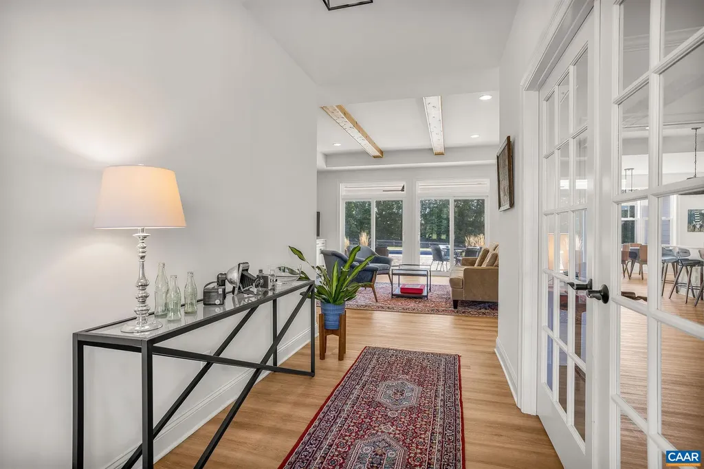 1570 James River Road Scottsville VA 24590