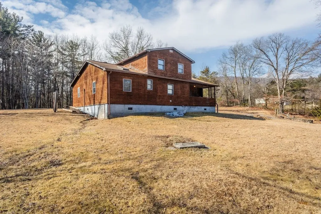 10677 Allman Road Dayton VA 22821