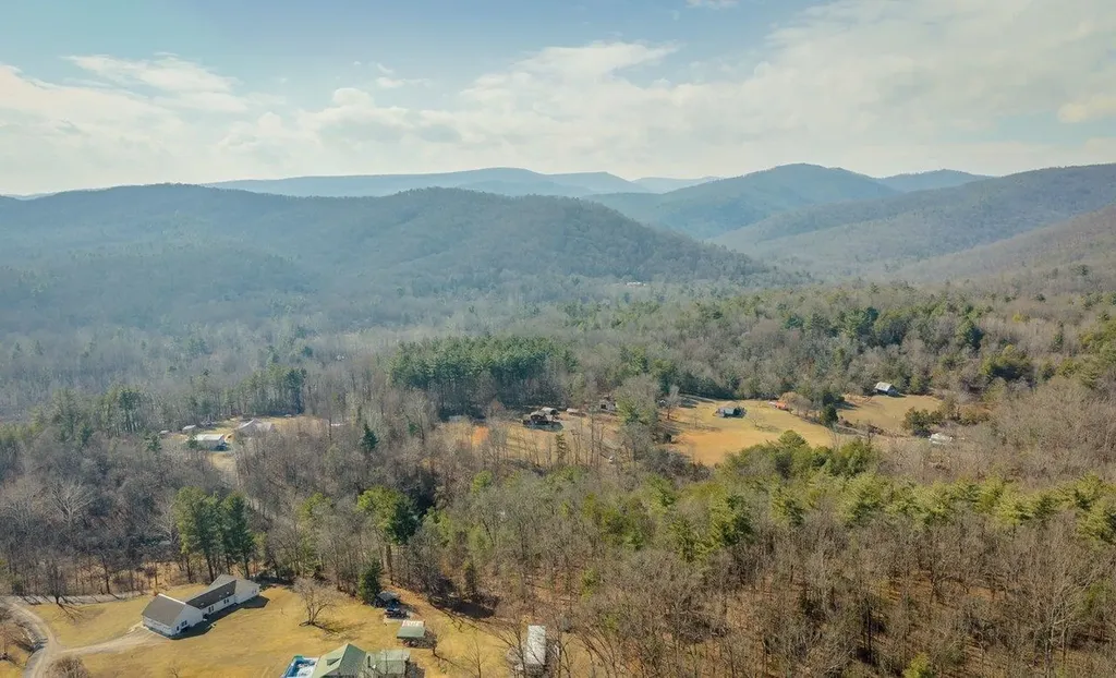 10677 Allman Road Dayton VA 22821