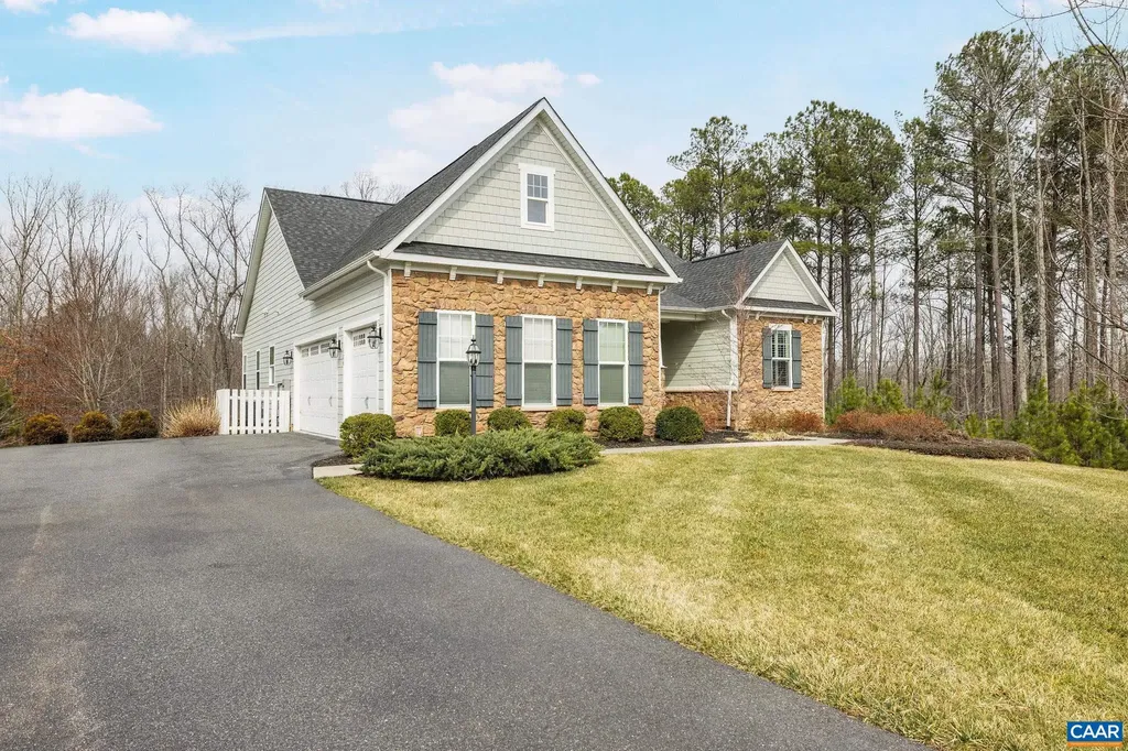 186 Blackberry Place Zion Crossroads VA 22942