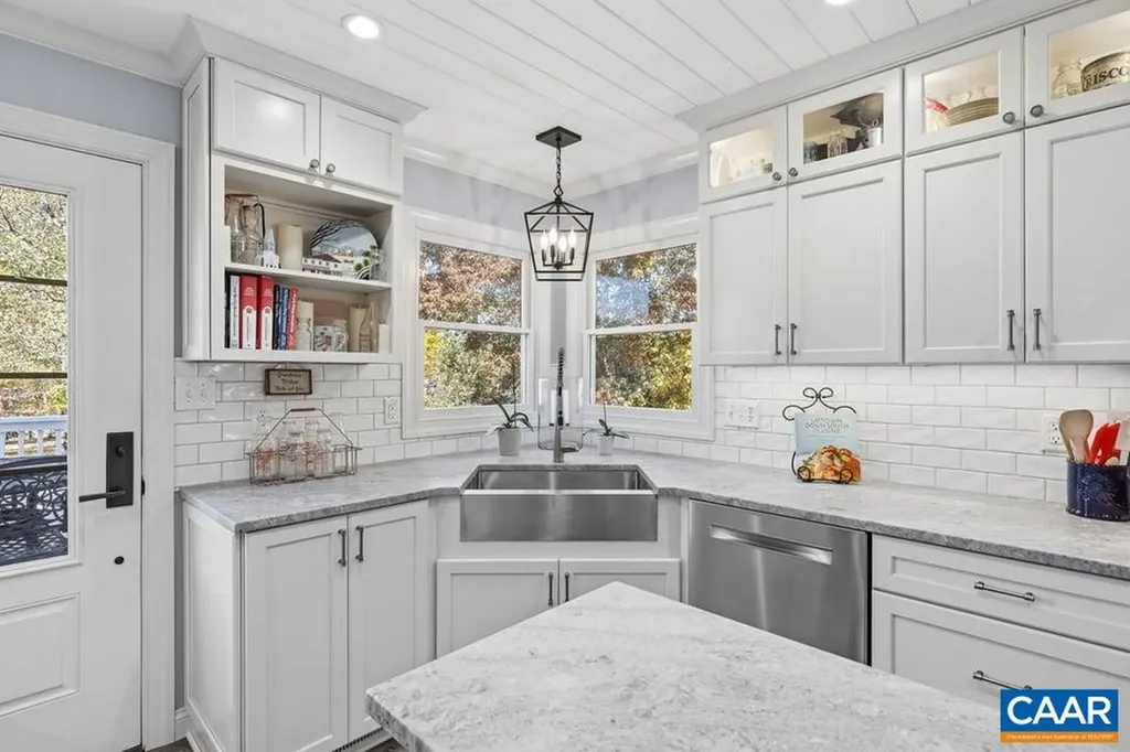 79 Hidden Valley Court Palmyra VA 22963