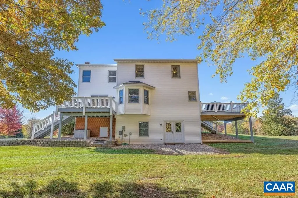 79 Hidden Valley Court Palmyra VA 22963