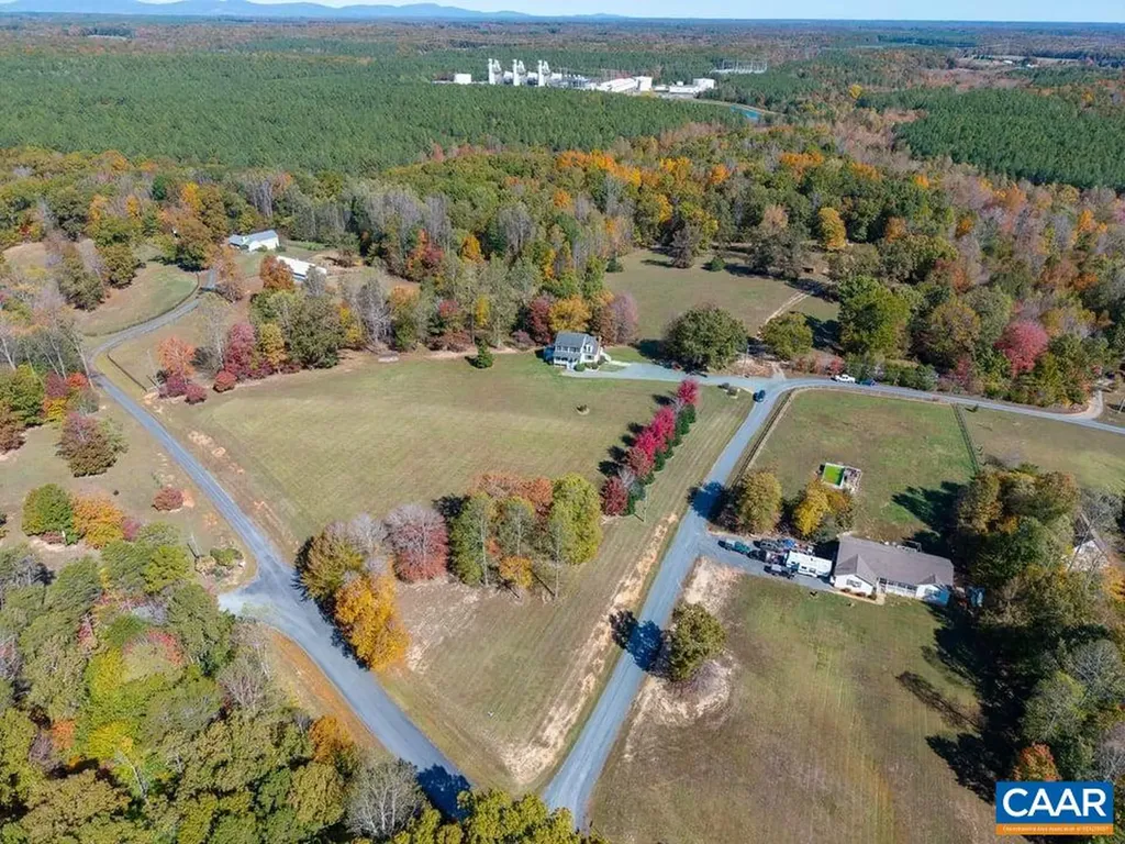 79 Hidden Valley Court Palmyra VA 22963