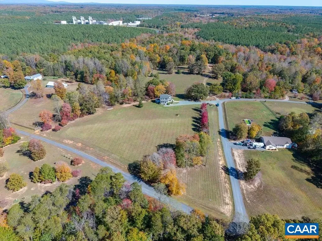 79 Hidden Valley Court Palmyra VA 22963